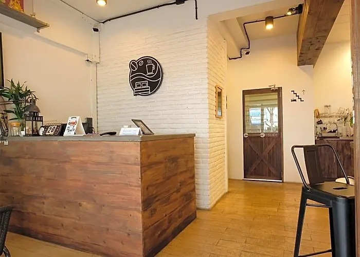 Petra Poshtel Donmuang אכסניה